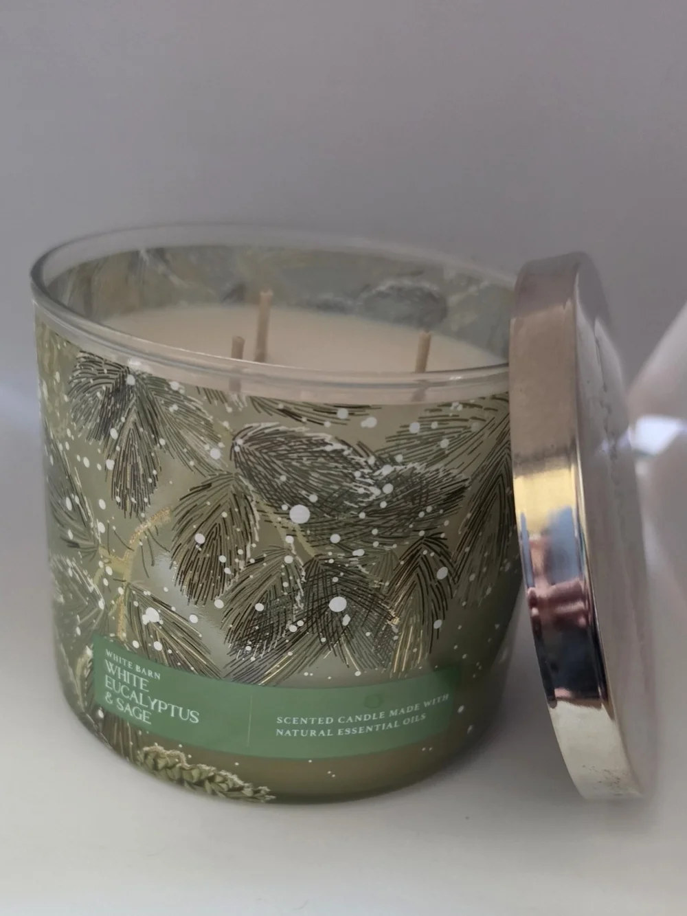 Bath & Body White Barn 3 Wick Eucaluptus & Sage Scented Candle NEW - Picture 2 of 6